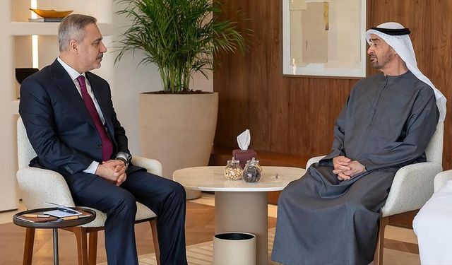 Dışişleri Bakanı Fidan, BAE Devlet Başkanı Al Nahyan tarafından kabul edildi