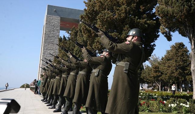 Gelibolu Yarımadası'nda Çanakkale Deniz Zaferi törenlerinin provası yapıldı
