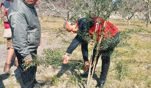 Hataylı Çiftçilere Tarlada Uygulamalı Eğitim