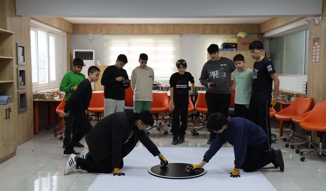 Hatay'da ikinci kez düzenlenecek robot yarışmasına 1540 takım başvurdu