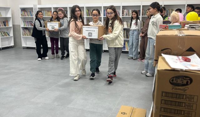 Manavgat'ta minik ellerden örnek dayanışma