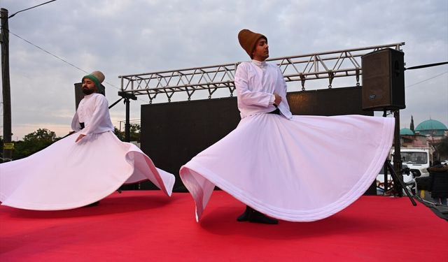 Osmaniye'de geleneksel sokak iftarı