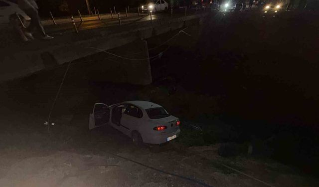 Osmaniye'de otomobil köprüden uçtu: 1 yaralı