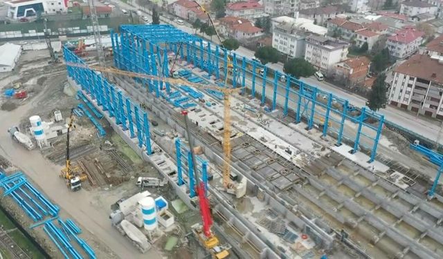 Sakarya'daki Türkiye'nin ilk hızlı tren fabrikasının yapımında yüzde 55 ilerleme sağlandı