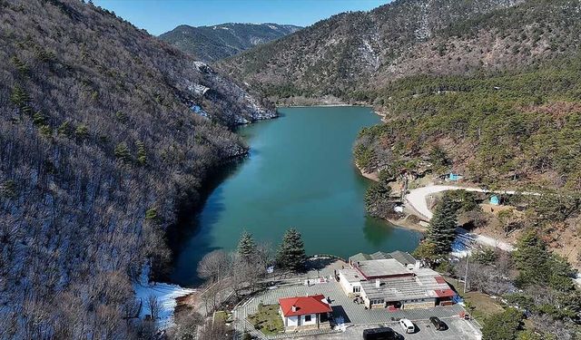 Tarihi mirası ve doğal güzellikleriyle öne çıkan Amasya ziyaretçilerini ağırlıyor
