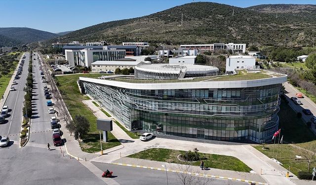 Teknopark İzmir, 2028 yılında 1 milyar dolarlık yüksek teknoloji ihracatı hedefliyor