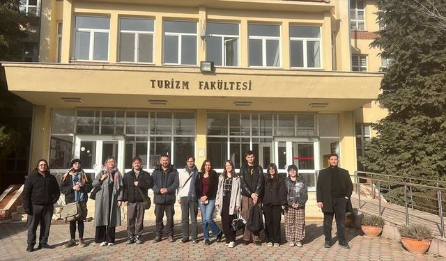 Üniversite müfredatına giren geleceğin turizmi için 60 öğrenci eğitim aldı