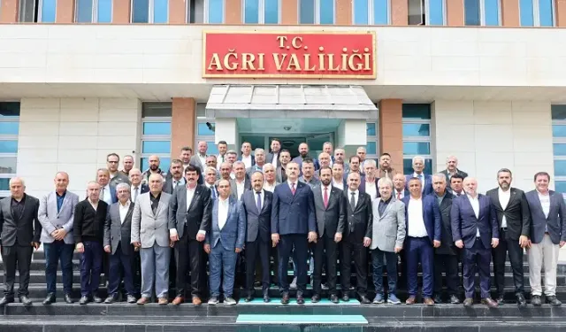Ağrı Valisi Hataylı Hemşerilerini Ağırladı!