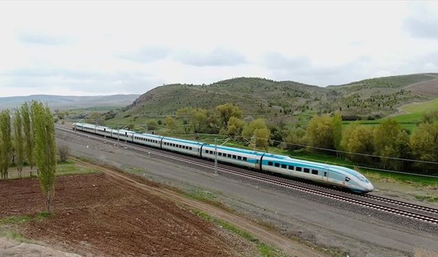 Ankara-Sivas YHT Hattı'nda üç yılda 2 milyonun üzerinde yolcu taşındı