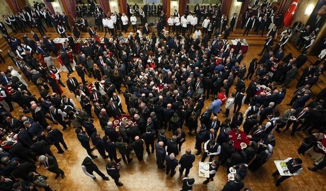 Cumhurbaşkanı Erdoğan, TBMM'deki 23 Nisan resepsiyonuna katıldı