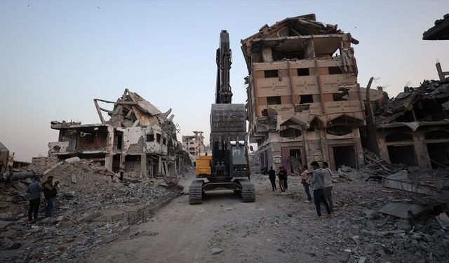 Filistin'in, Gazze'deki soykırımla kaybolan 11 bin 200 kişiyi bulmak için kurduğu ekip çalışmalara başladı