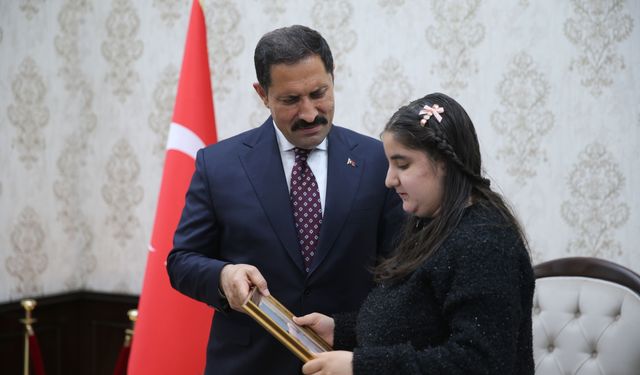 Hatay'da otizmli bireyler Vali Mustafa Masatlı'yı ziyaret etti