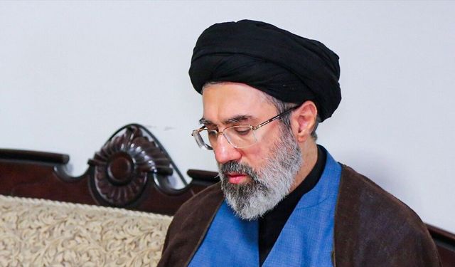 İran lideri Hamaney: Hürmüz Boğazı'nın yönetimini yeni bir aşamaya taşıyacağız