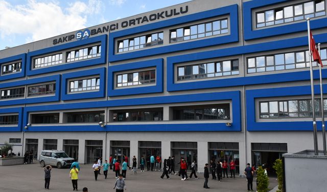 İş insanı Sakıp Sabancı, vefatının 22. yılında Adana'da anıldı