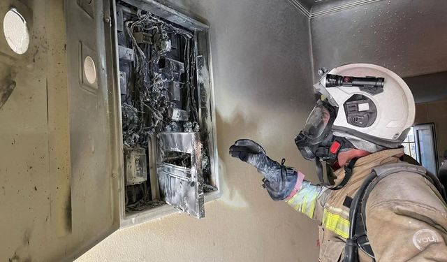İskenderun'da elektrik panosundan alevler yükseldi