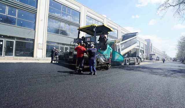 Kahramanmaraş'ta yapımı tamamlanan Toptancılar Sitesi yoluna asfalt