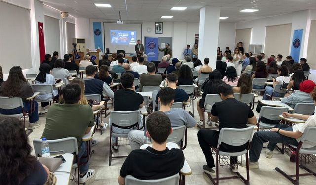 Kumluca'da 'Su Altı Arkeolojisi' semineri gerçekleştirildi