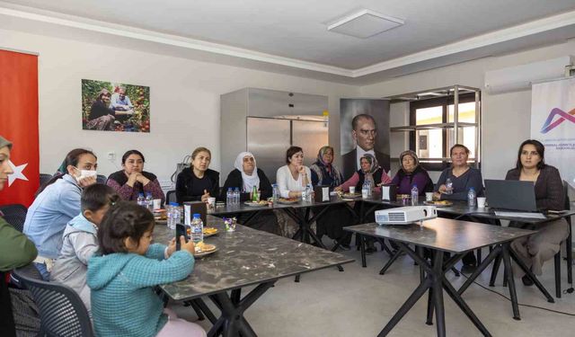 Mersin'de üreticilere gıda okuryazarlığı eğitimi