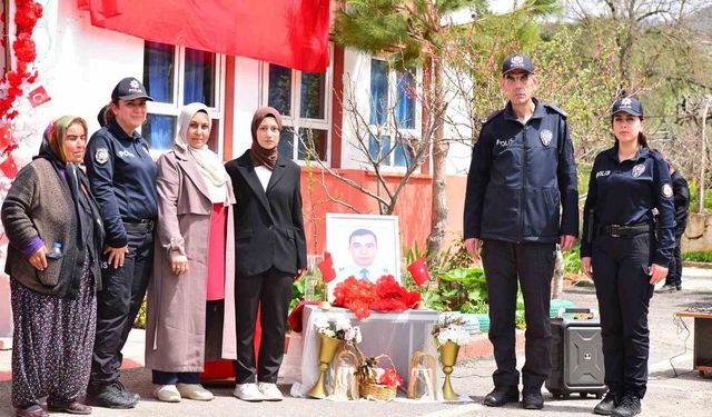 Şehit polisin adı memleketi Feke'de okula verildi