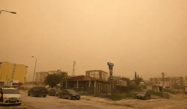 Toz Bulutu Hatay'a Ulaştı: Sakın Dışarı Çıkmayın!