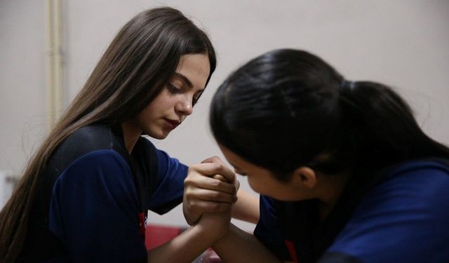 Türkiye'de bileği bükülmeyen Neslihan'ın hedefi Avrupa şampiyonluğu