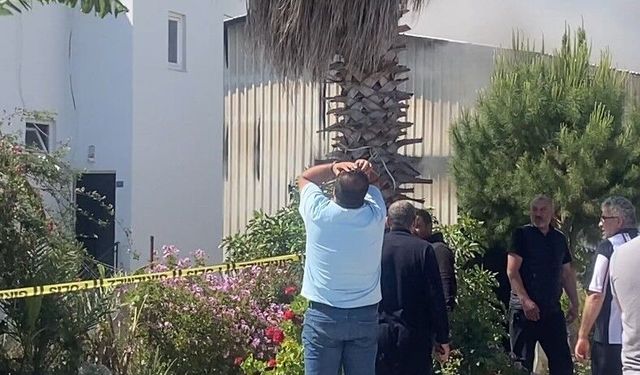 Ayakta durmakta güçlük çekti, deposunun yanışını gözyaşlarıyla izledi