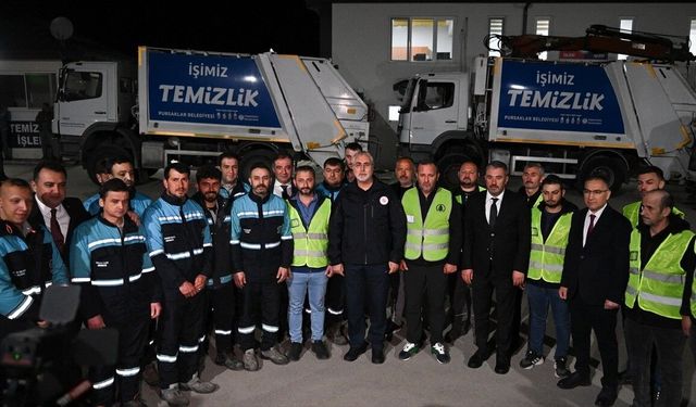 Çalışma ve Sosyal Güvenlik Bakanı Işıkhan, 1 Mayıs'ı işçilerle karşıladı