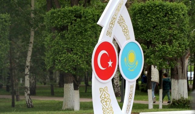 Cumhurbaşkanı Erdoğan'ın Astana ziyareti, iki ülke arasındaki stratejik işbirliğini güçlendiriyor