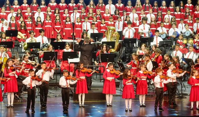 Cumhurbaşkanlığı Çocuk Orkestrası ve Korosu 19 Mayıs Atatürk'ü Anma, Gençlik ve Spor Bayramı'nda konser verecek