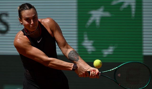 Dünya 1 numarası Sabalenka, Fransa Açık'ta dördüncü turda