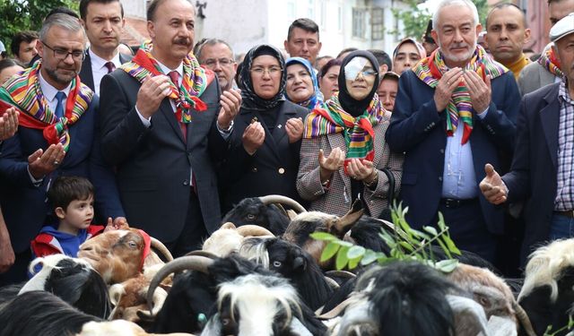 Isparta'da 'kurban indirme geleneği' 4 asırdır yaşatılıyor