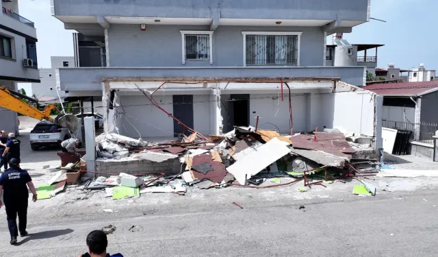 Hatay’da Kaçak Yapılar Tek Tek Yıkılıyor!
