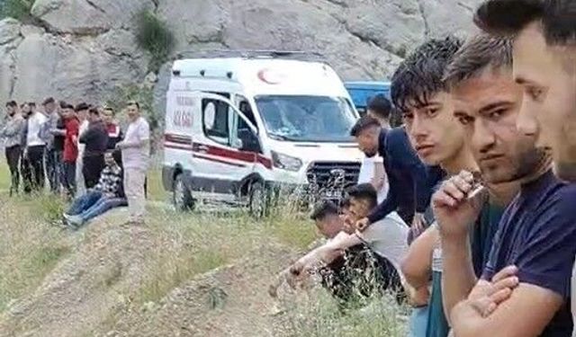 Kahramanmaraş'ta nehre düşen balıkçı kayboldu, arama çalışmaları sürüyor