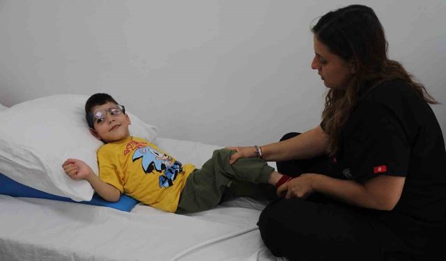 Minik Metehan, HBB'nin Desteğiyle Ayağa Kalktı
