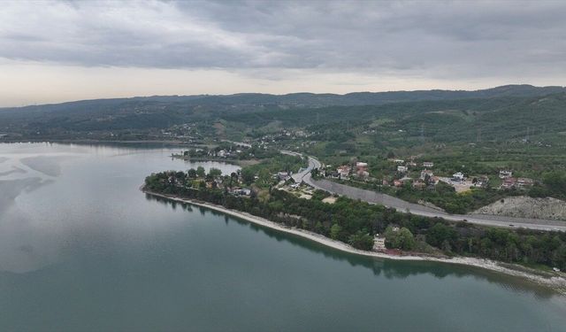 Sapanca Gölü'nün seviyesi yağışların etkisiyle kritik eşikten kurtuldu