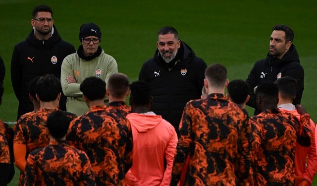 Shakhtar Donetsk'i şampiyonluğa taşıyan Arda Turan, Türk teknik direktörlük tarihine geçti