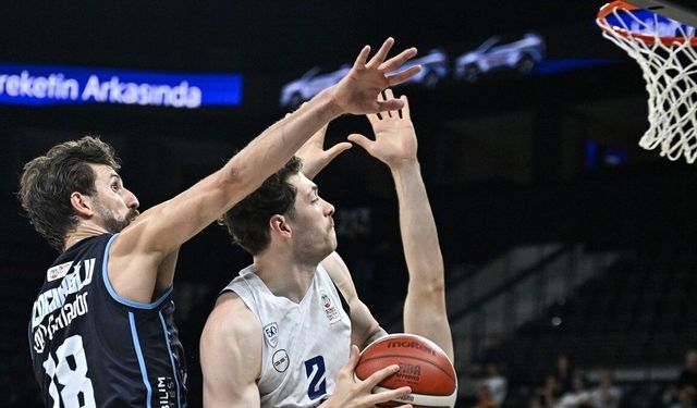 Türkiye Sigorta Basketbol Süper Ligi play-off çeyrek finalinde Anadolu Efes seride 1-0 öne geçti