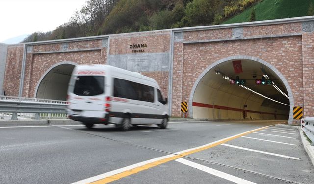 Zigana Tüneli'ni üç yılda 5 milyondan fazla araç kullandı