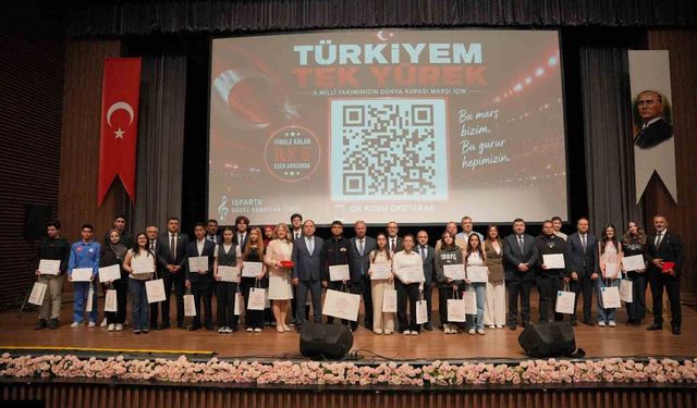 Isparta'da 'Hayalimdeki Ben' CV Yarışması'nın kazananları ödüllendirildi