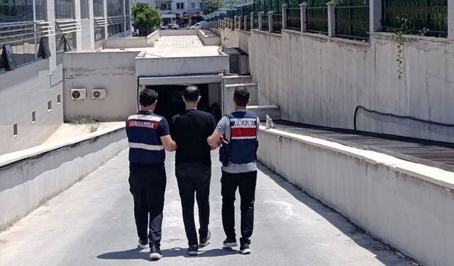 Mersin ve İzmir'de terör örgütü üyesi oldukları iddiasıyla yakalanan 2 şüpheli tutuklandı
