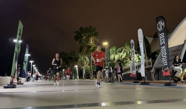 Mersin'de 'Gece Koşusu' etkinliği düzenlendi
