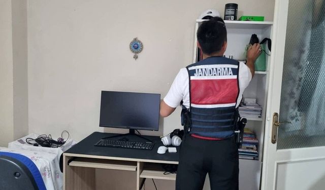 MİT'ten kredi kartı dolandırıcılarına yönelik operasyon
