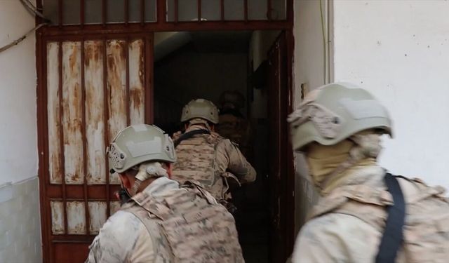 Terör örgütü DEAŞ'a yönelik 26 ildeki operasyonlarda 70 şüpheli yakalandı