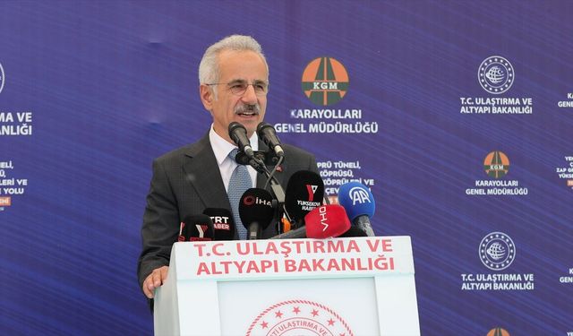 Ulaştırma ve Altyapı Bakanı Uraloğlu: Hakkari'nin her köşesini çağın gereklerine uygun hale getirmeye devam edeceğiz