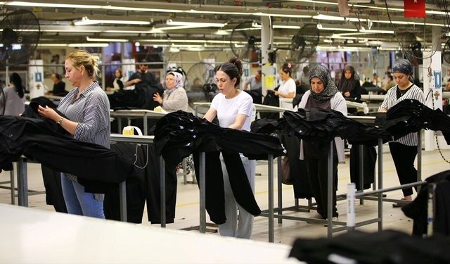 Akdenizli hazır giyimciler yılın ilk yarısında 289 milyon dolarlık ihracat yaptı