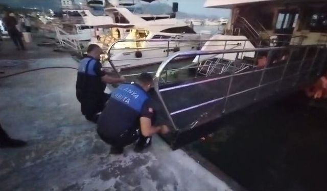 Alanya'da çalışanları kavga eden 2 tur teknesi mühürlendi