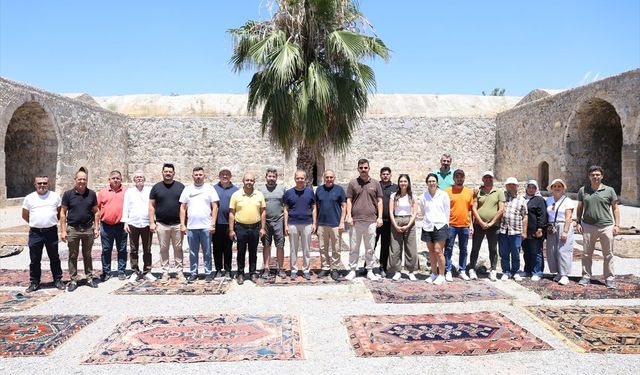 Antalya'da Döşemealtı halıları dijital kültürel mirasa dönüştürülüyor