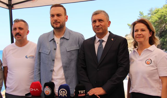 Antalya'da 'Geleceğe İz Bırak-Plastik Temmuz Buluşması' programı yapıldı