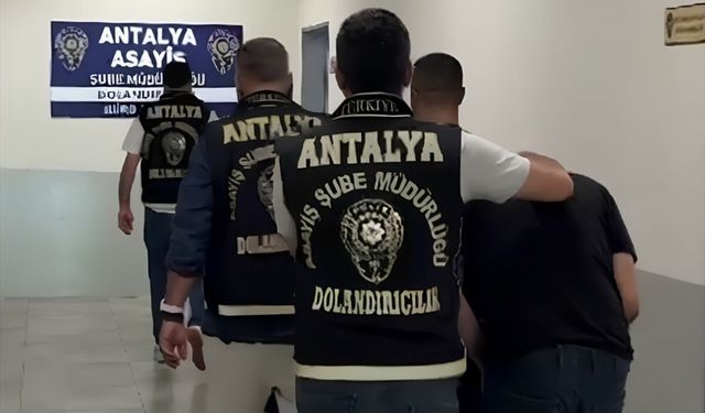 Antalya'da kuyumculara sahte altın diş satan 4 zanlı tutuklandı