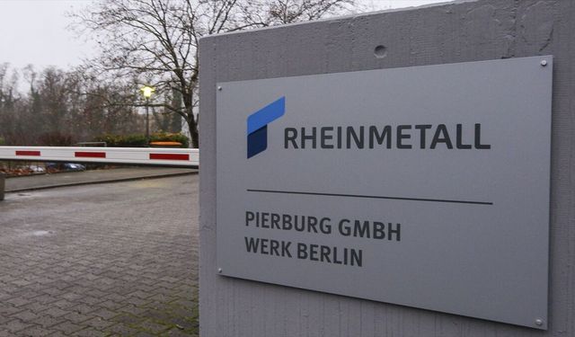 Berlin'de aktivistler İsrail için mühimmat üreten Rheinmetall şirketini protesto etti